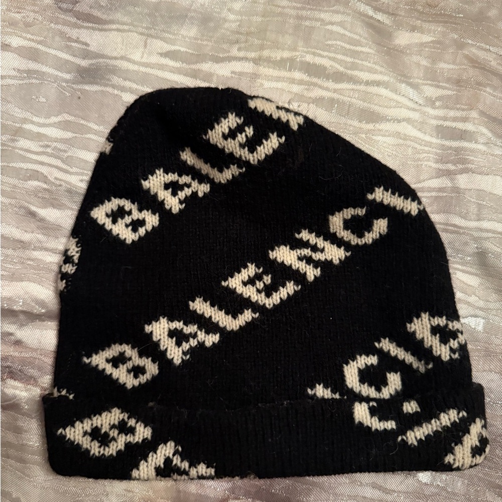 Balenciaga logo beanie